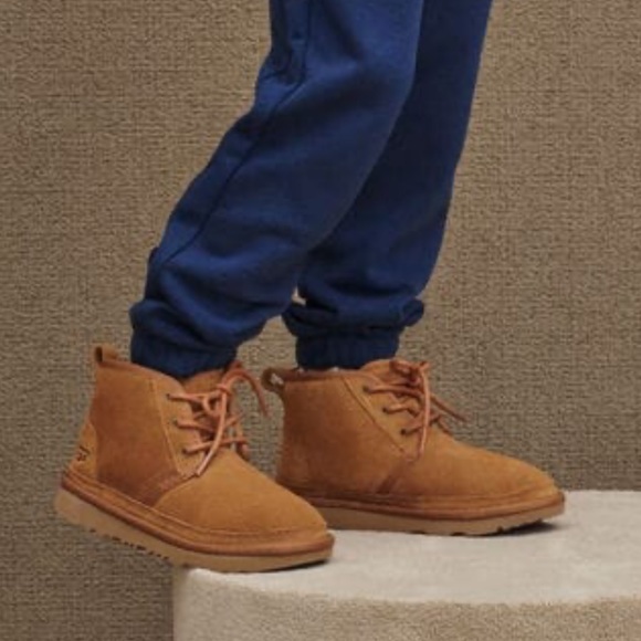 UGG🍁🍂Neumel chestnut winter boots Sz 10 toddler - Picture 2 of 12